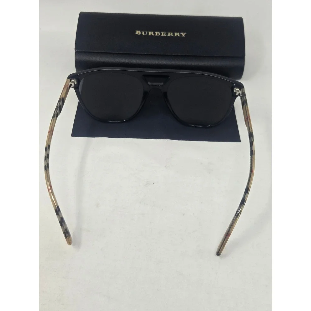 Burberry B 4302 3001/87 Black Check Temple Navigator Sunglasses Italy 56-18-145